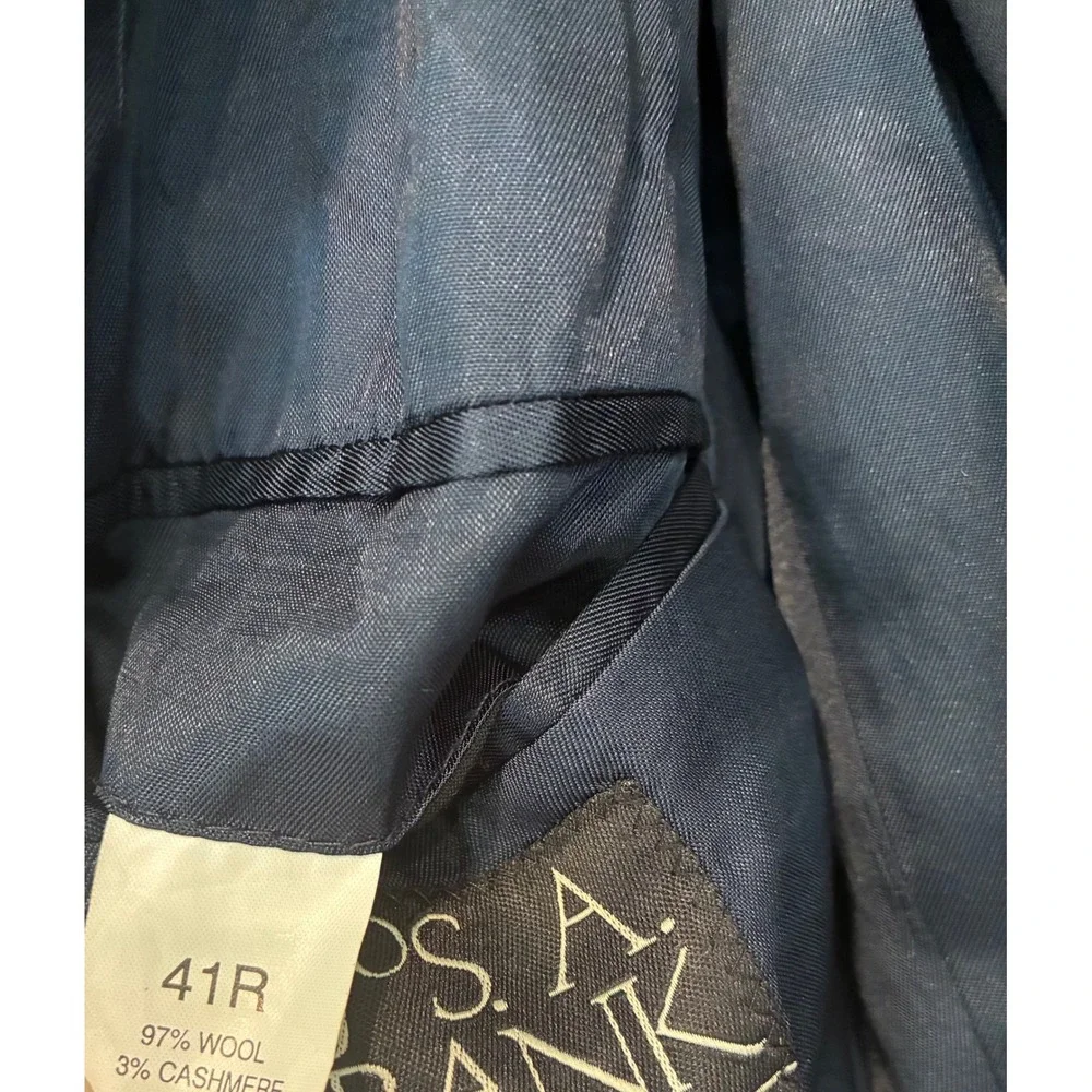 Jos A Bank Mens Gray Pinstripe Wool/ Cashmere Blend Suit,‎ 41R Jacket,35 R Pants